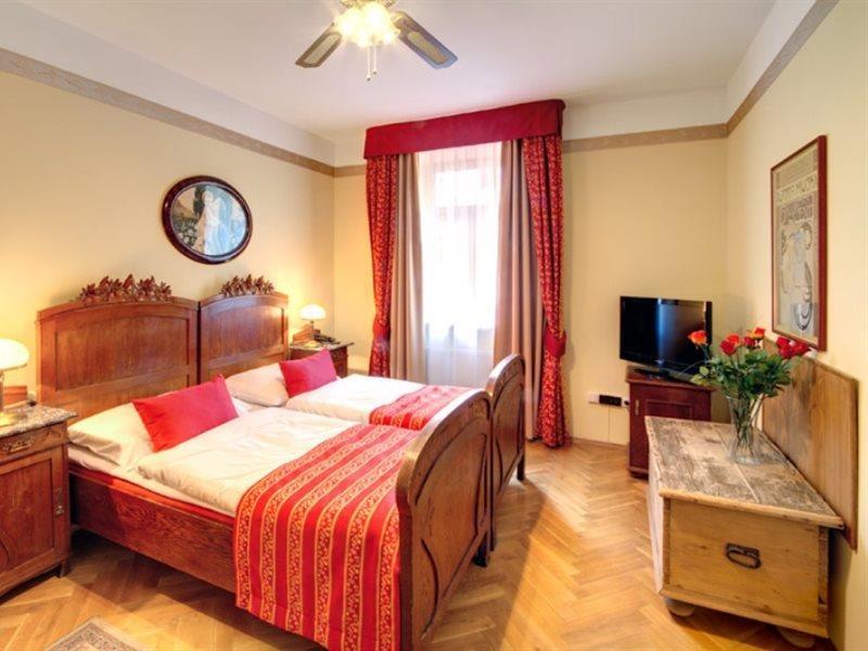 Hotel Mucha Prague Extérieur photo