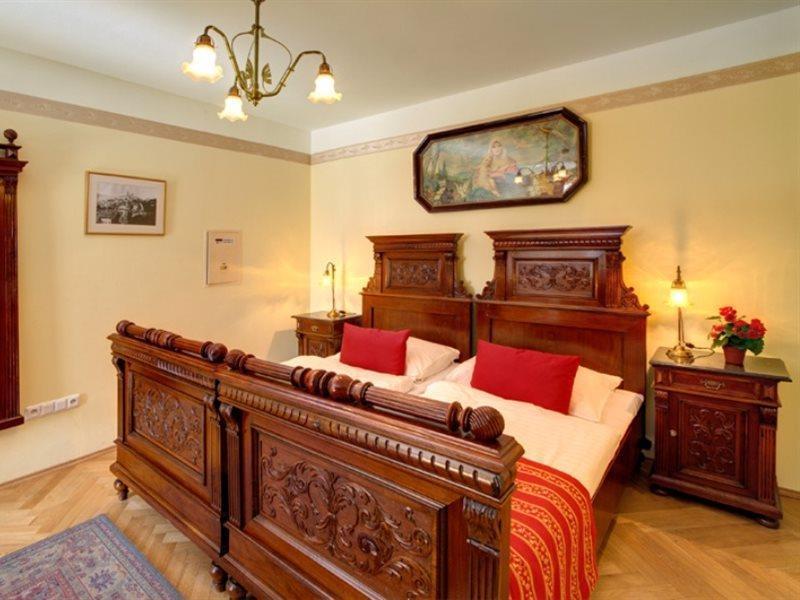 Hotel Mucha Prague Extérieur photo